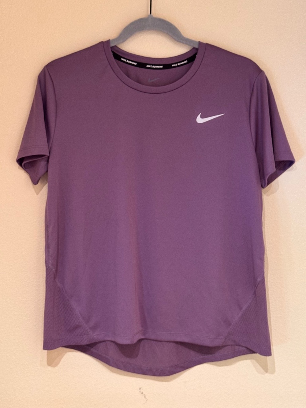 Nike Running Dry-FIT Women's Short-Sleeve Top - Size "M"
